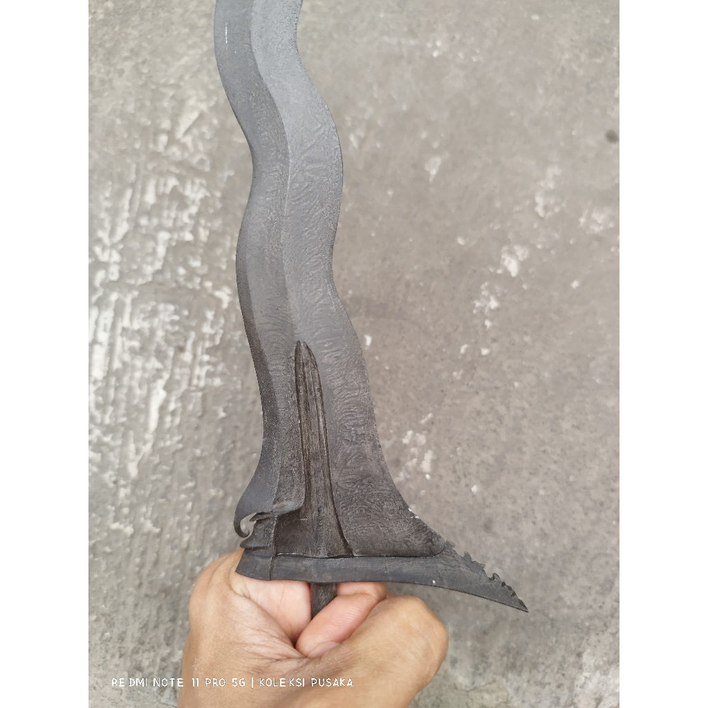 Keris Luk 13 Sengkelat pamor Keleng