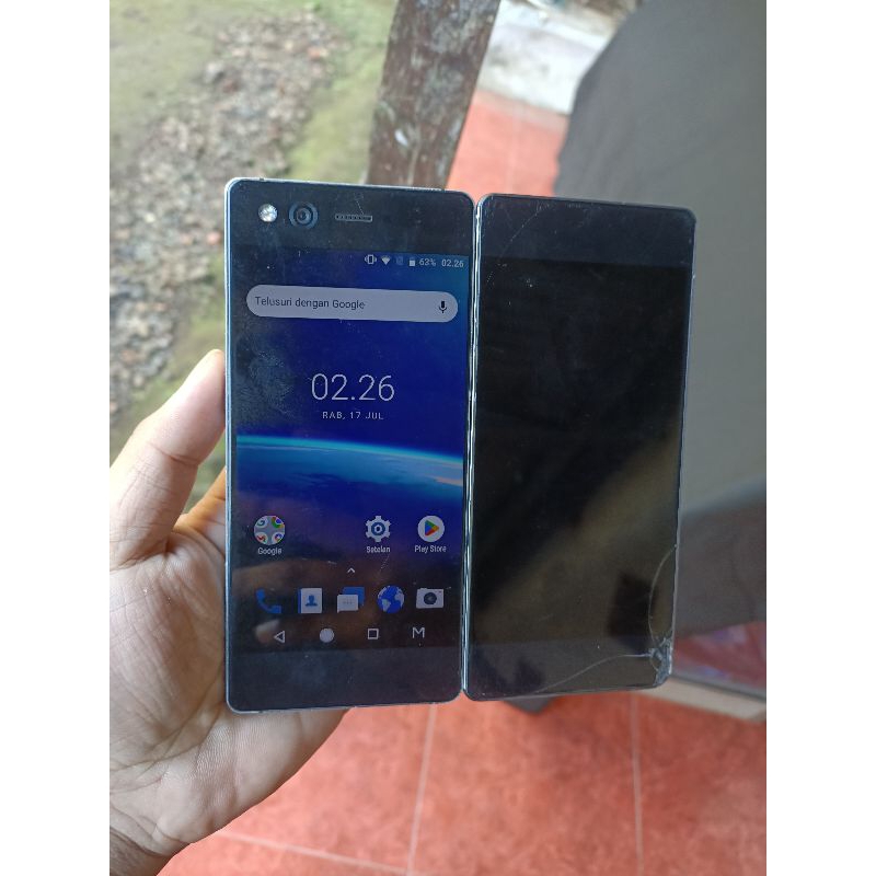 ZTE Axon M Z999 Second minus