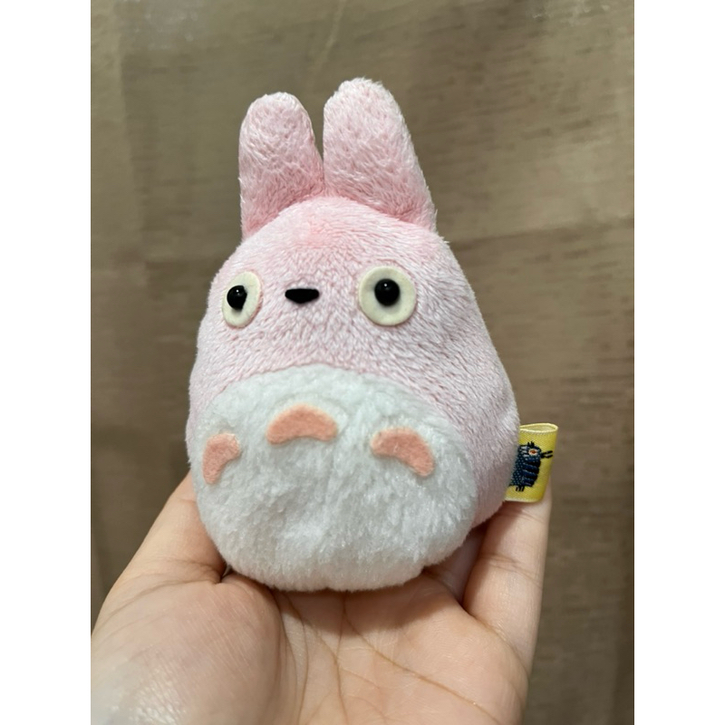 Boneka Kecil Totoro Pink Ghibli Museum Mitaka 2006 Museo D’Arte Ghibli Pastel Pink Totoro