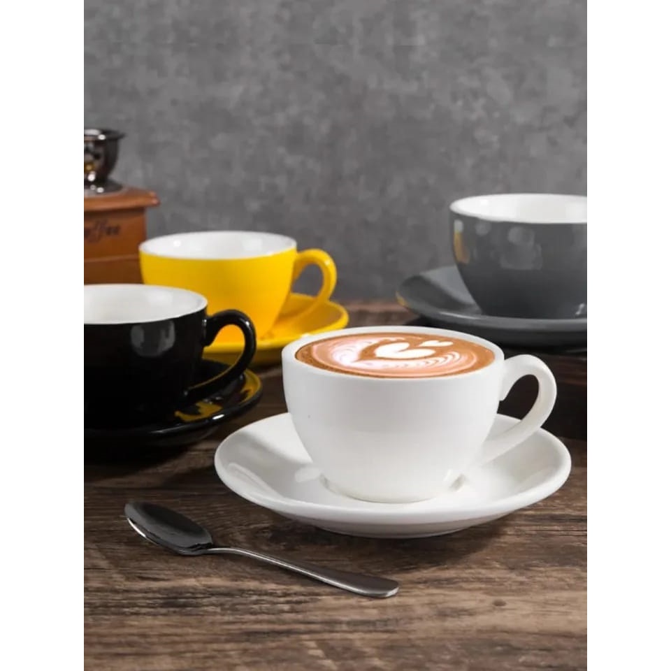 Cangkir dan Pisin keramik Putih satu set untuk Kopi 240ml berat 500 gr