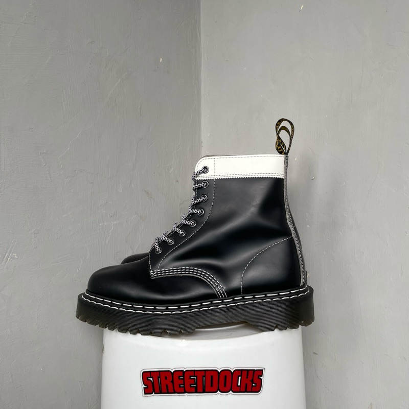 (size 42) dr martens 1460 bex ds docmart