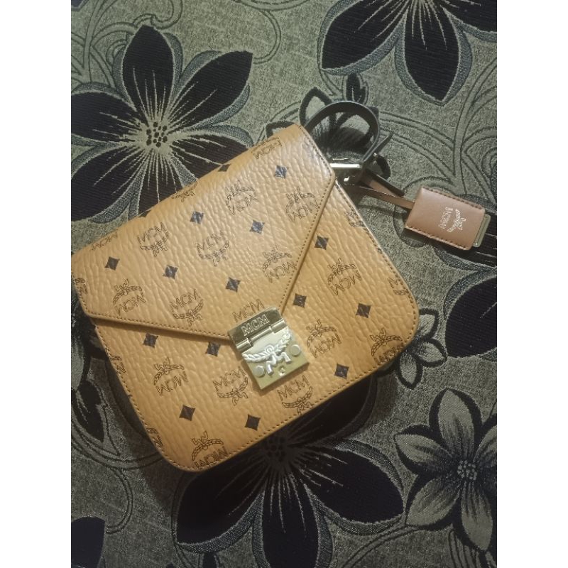 tas mcm preloved