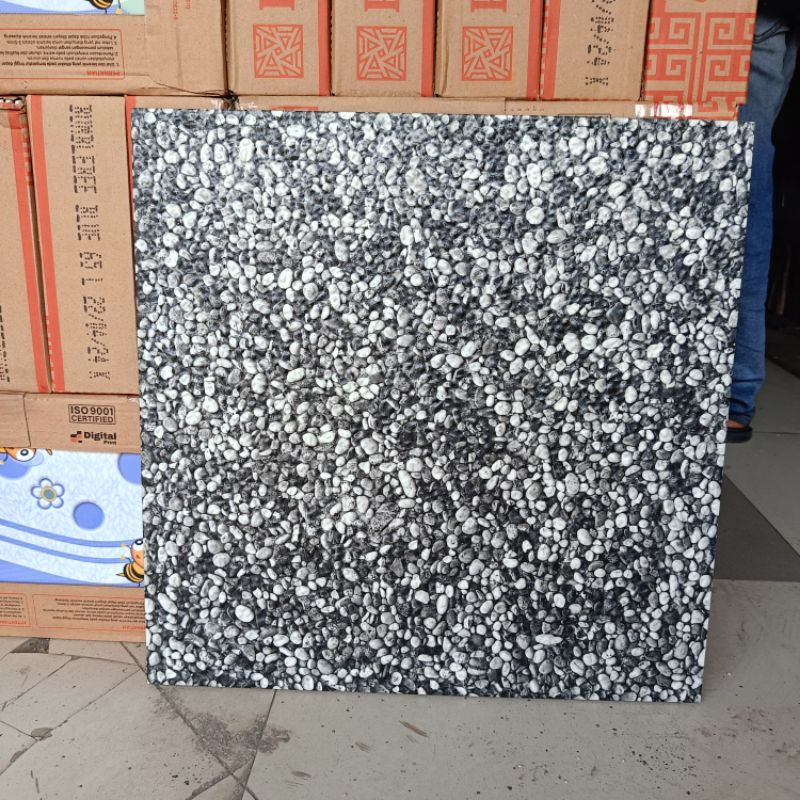 Keramik lantai 50x50 carport garasi Haneda black