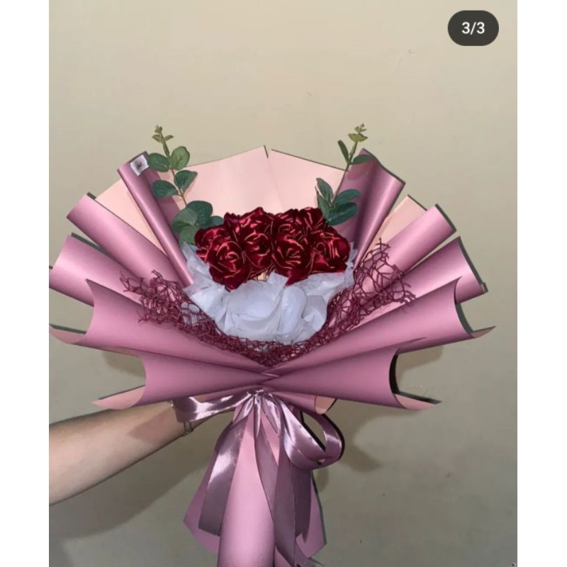 bucket bunga kado/lamaran/nikahan/wisuda