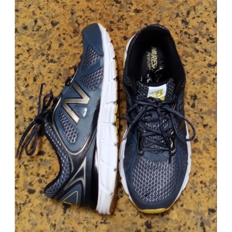 sepatu_running trail second size 44