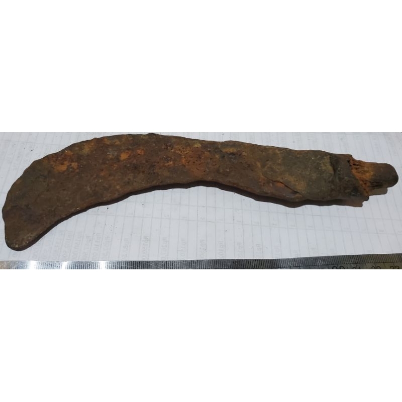 1 biji pusaka temuan sungai 20cm u koleksi asli kuno pajangan