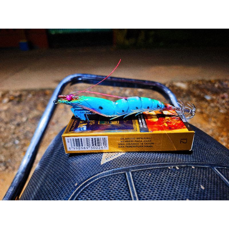 Umpan cumi gacor. Egi kayu. Squid jig model udang ukuran 2.5 panjang 10cm