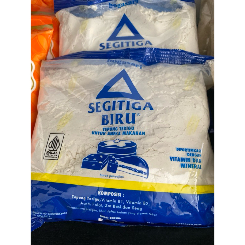 

Terigu Segitiga biru 500gr