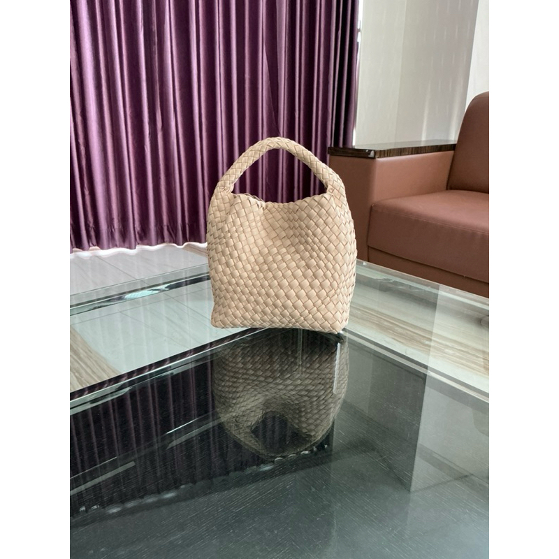 Tas Import Bottega Anyaman Vega Bag Medium