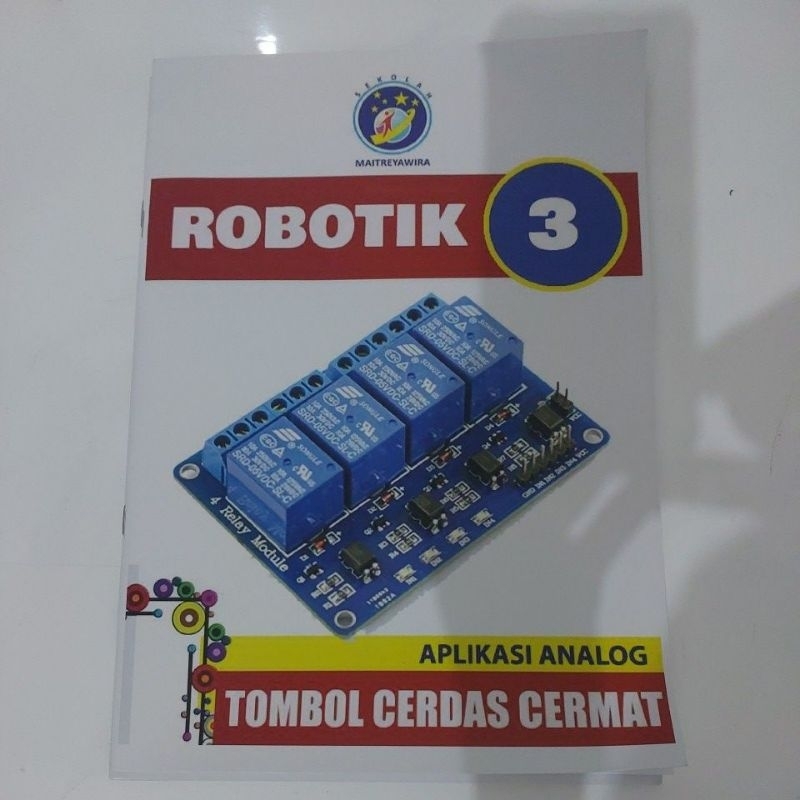 Buku robotik kelas 3SD sekolah maitreyawira