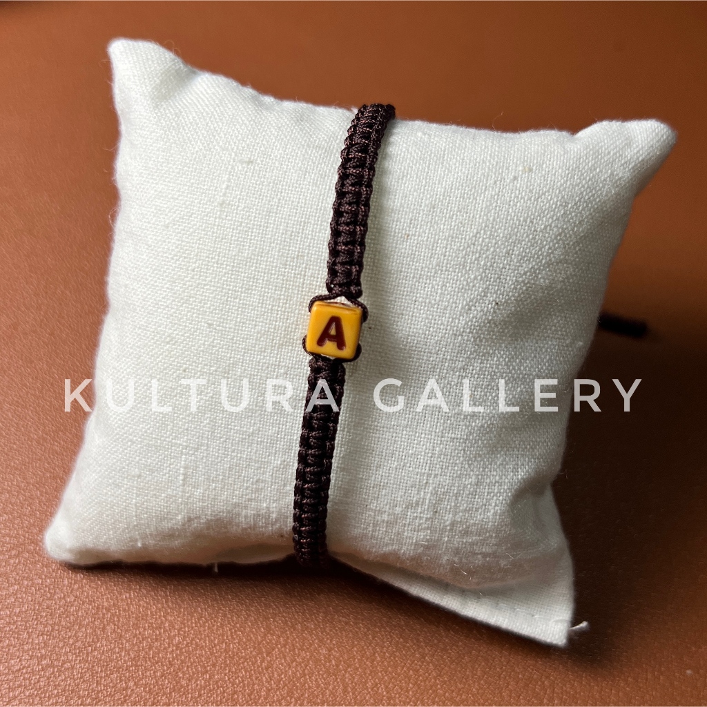 Gelang Cube Coklat Inisial Tali Shamballa (Gelang tali/gelang inisial)