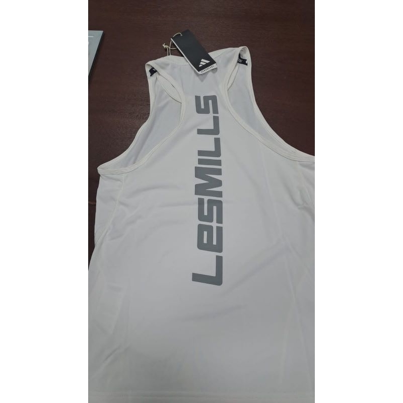 les Mills gym shirt xs