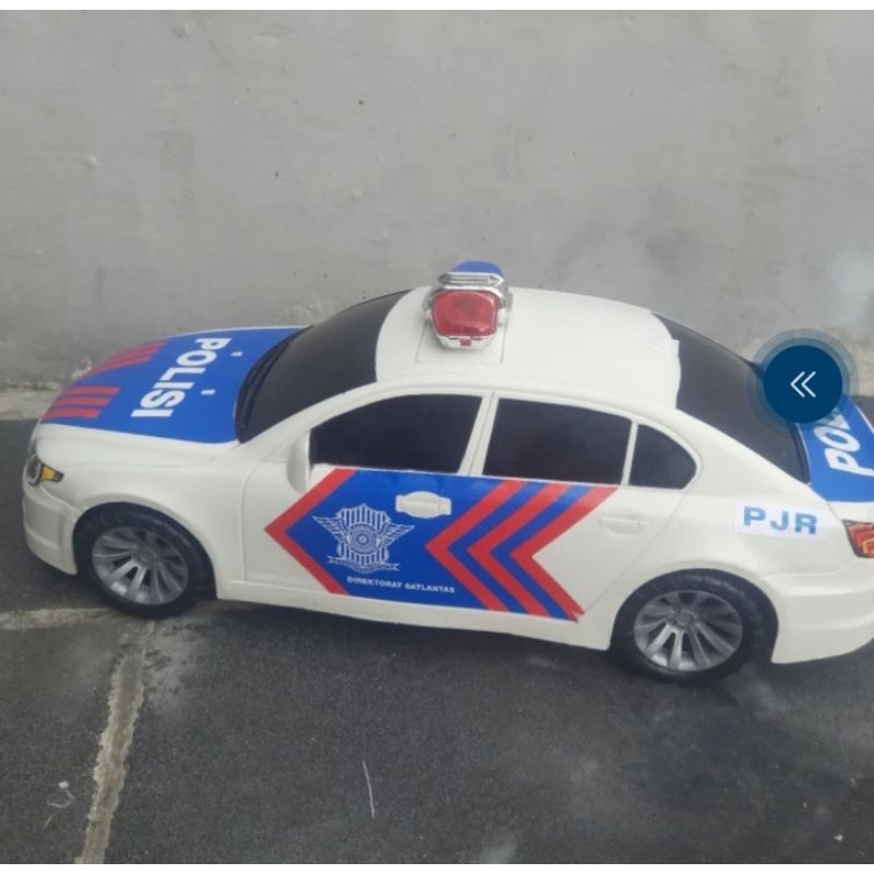 Mainan mobil polisi jumbo bisa bunyi