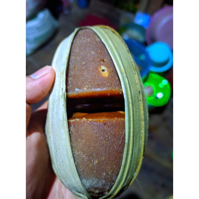 

gula aren ( gula merah ) 1 pasang / 2 tangkep /1 hulu