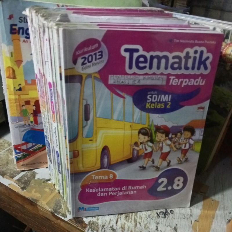 BUKU TEMATIK TERPADU UNTUK SD KELAS 2 TEMA 1, 2, 3, 4, 5, 6, 7, 8 REVISI K13 PENERBIT MASMEDIA