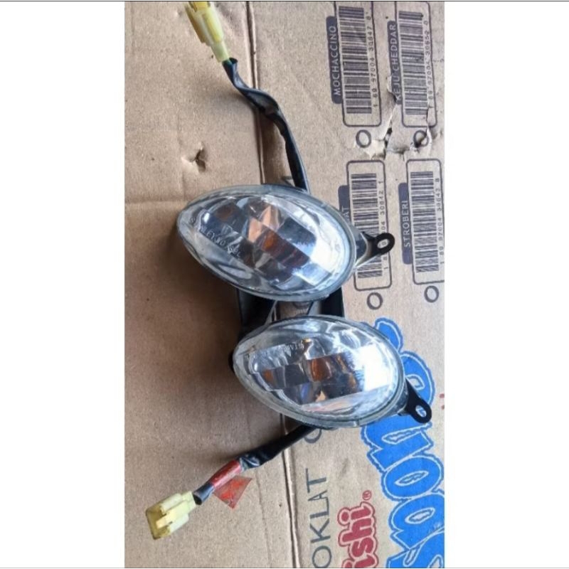 Reflektor lampu sein depan kanan kiri Fino karbu original copotan