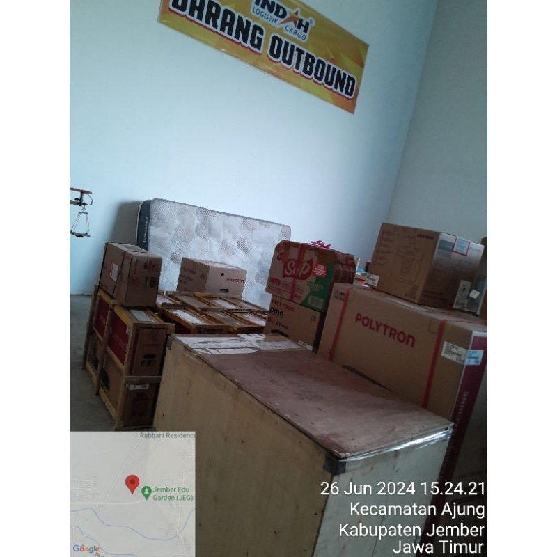 

Sambal teri dan mi kriyuk