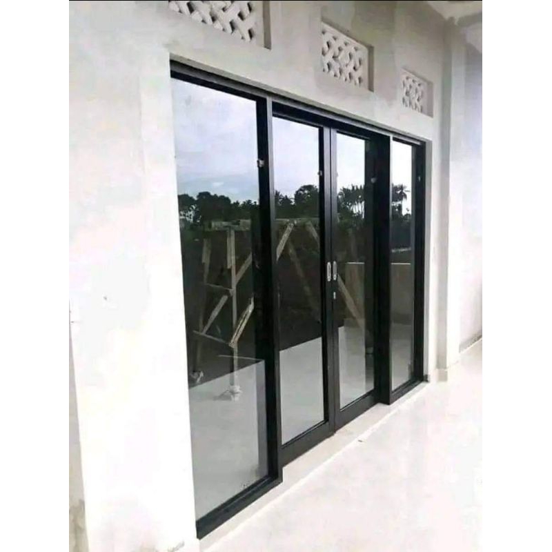 PINTU SLEDING BAHAN ALUMINIUM DAN KACA