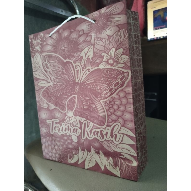 

paperbag souvenir 17x21x5(isi 50 lembar)