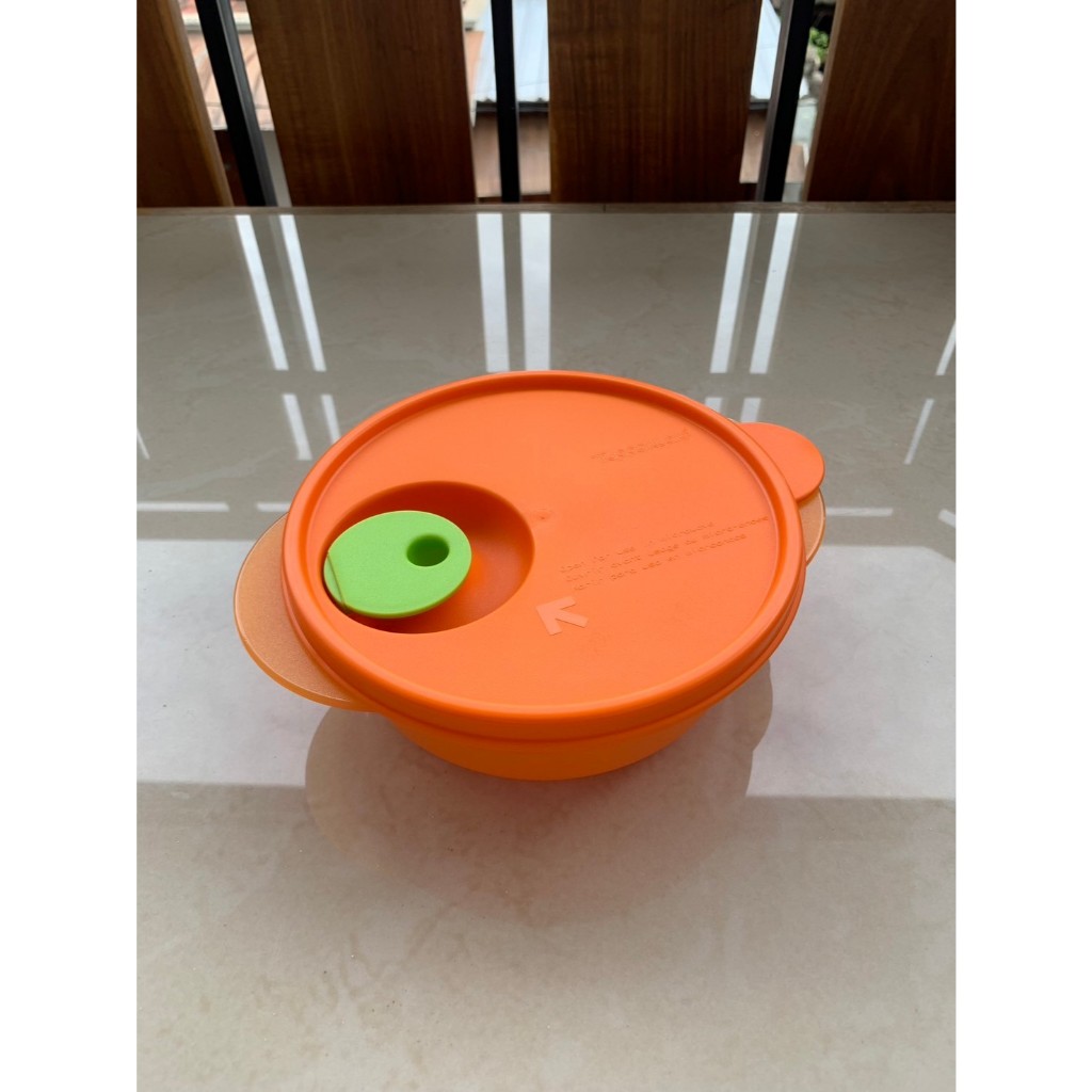 Tupperware Fancy Crystalwave Lunch Box