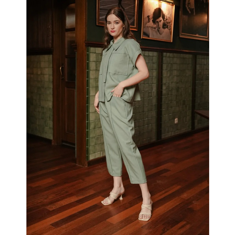 Maven Lisbon Keagan in Rushing River