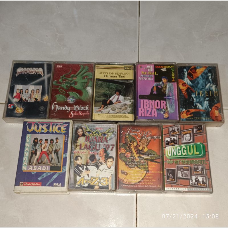 Kaset Pita Malaysia GAMMA-SUARA PASRAH / HANDY BLACK-SAKIT KEPALA / HERMAN TINO-DINGIN TAPI KEHAUSAN