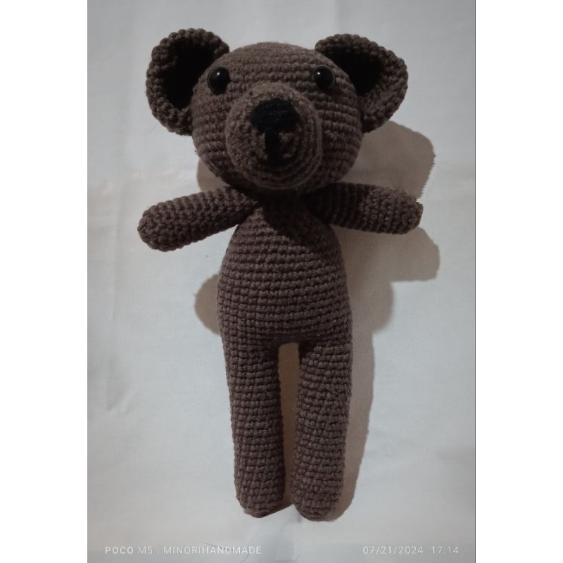 Boneka rajut Mr bean bear