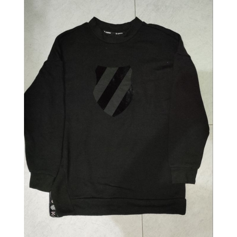 SWEATER K SWISS WARNA HITAM SECOND ORIGINAL 100%