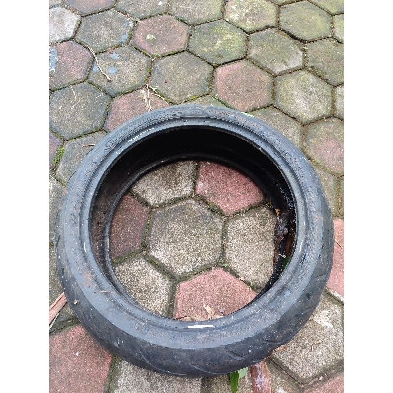 ban Bridgestone batlax s20r 190 50 R17 ring 17