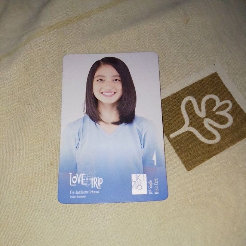 photocard music card love trip eve JKT48
