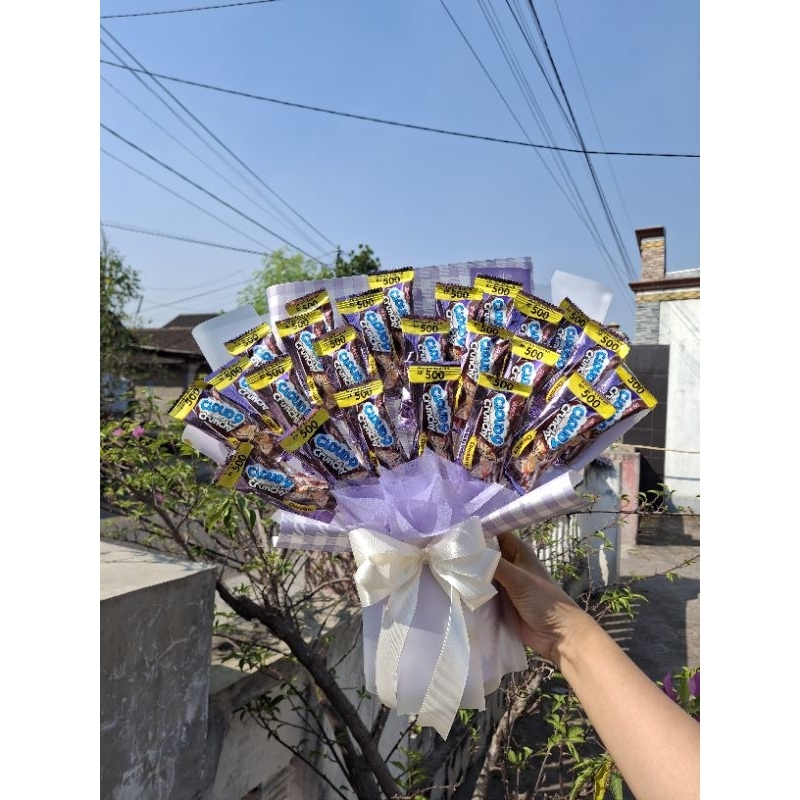 

Buket Snack Cloud9 (ISI 20-22 PCS)/ Hadiah Sempro / UlangTahun / Wisuda (Free Kardus)