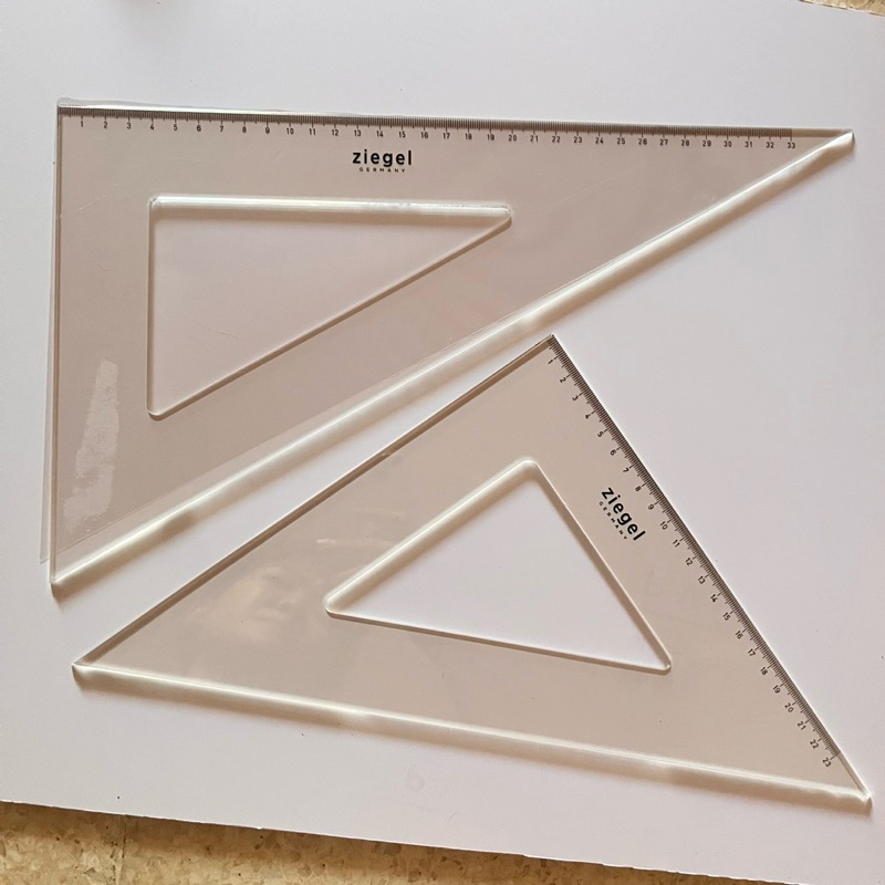 

Penggaris Ziegel Segitiga sepasang / set 33/23 cm