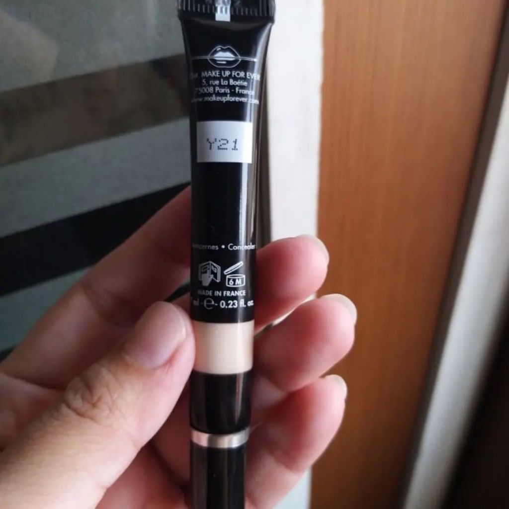 Make up forever concealer