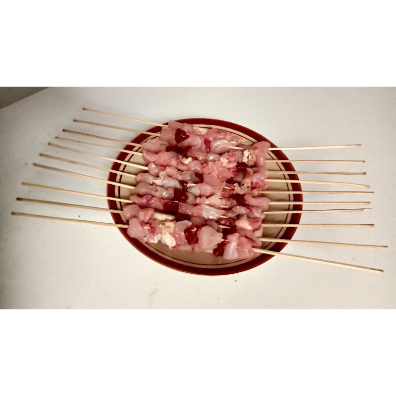 

Sate Kelinci Mentah Harga 40 ribu / 10 Tusuk