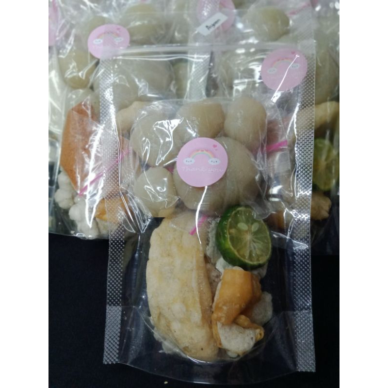 

BASO ACI AYAM SUWIR INSTAN murah meriah komplit topping kering+Bumbu