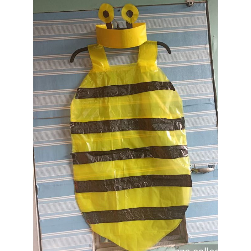 kostum hewan anak motif lebah,kostum daur ulang  anak laki laki,kostum plastik kresek