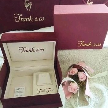 

Box Bludru Kalung Frank & Co (Original)