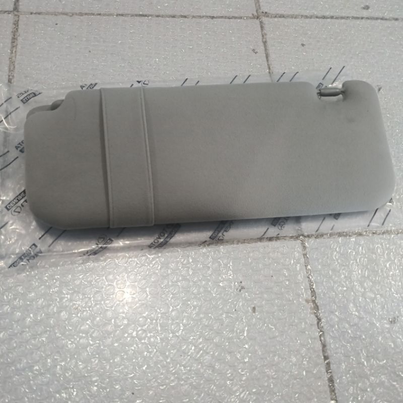 sunvisor Innova reborn Fortuner original