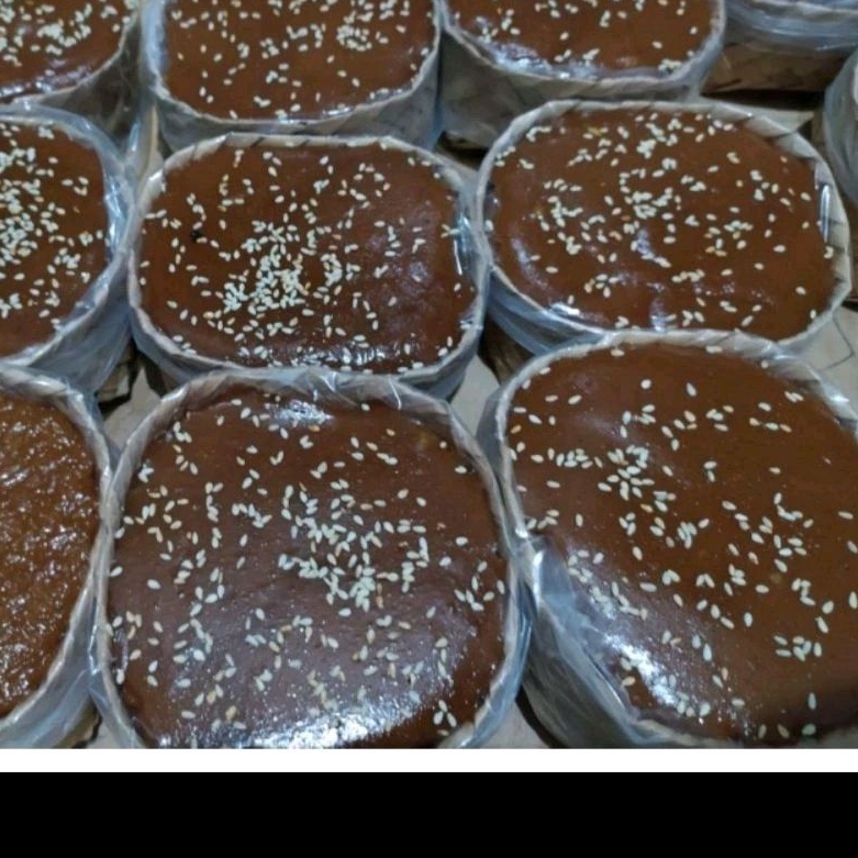 

(free vakum) JENANG KHAS JAWA/DODOL KHAS JAWA/JENANG KETAN KHAS JAWA/JAJANAN JADUL berat 1kg