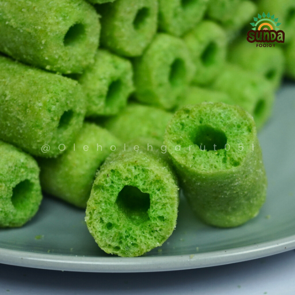 

Sunda Foody Stik Momogi Rasa Pandan 500g Roll Snack Gurih Manis kiloan