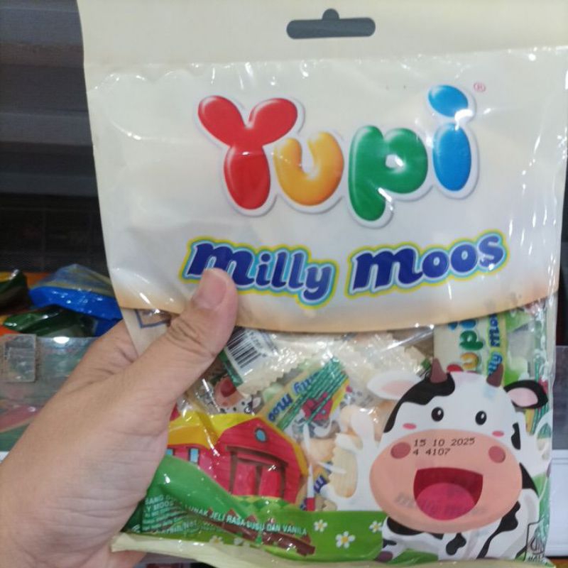 

HR Yupi Milly moo permen Yupi 108gr permen susu