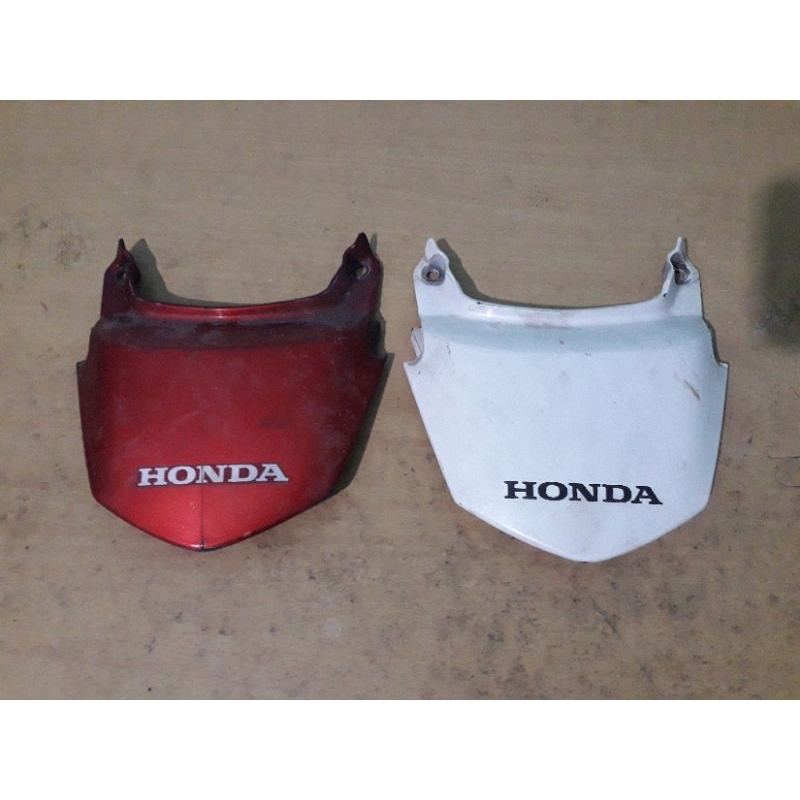 Cover tail atau penutup body belakang cb150r old ori copotan