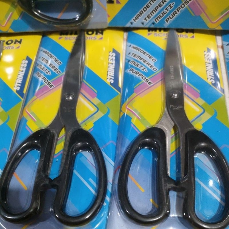 

GUNTING/ gunting besar