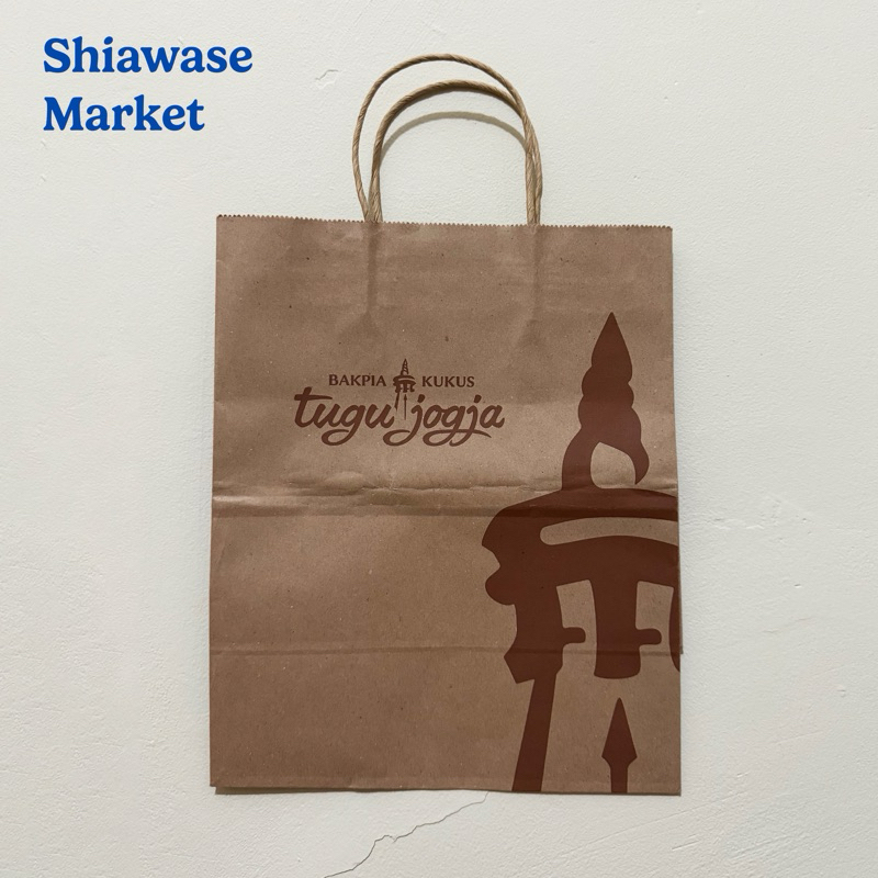 

Paperbag Bakpia Kukus Tugu Jogja Original (25x30,5cm)