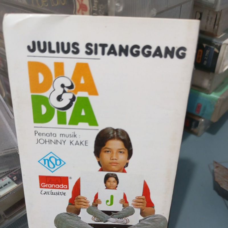 kaset Julius Sitanggang dia dan dia