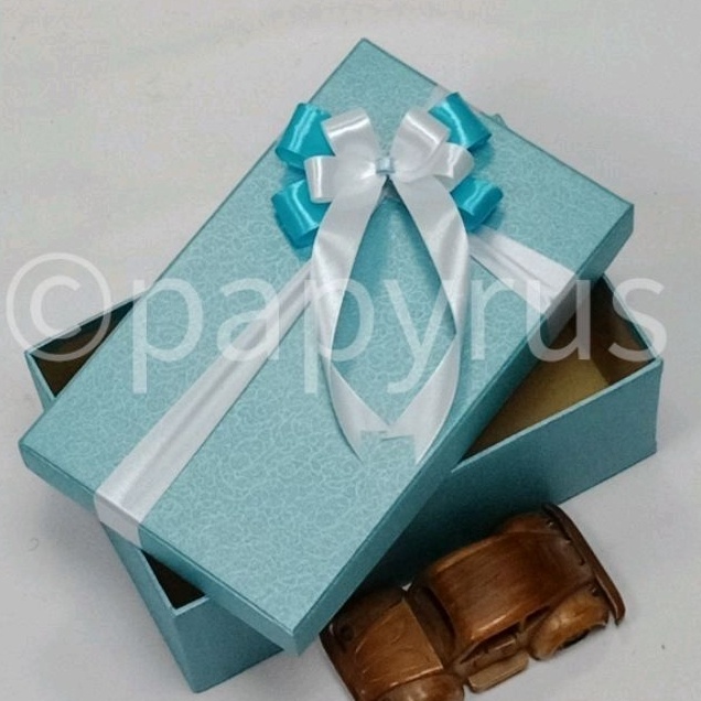 

Langka PAPYRUS 15x25 Tinggi 1cm Kotak Kado Gift Box V2