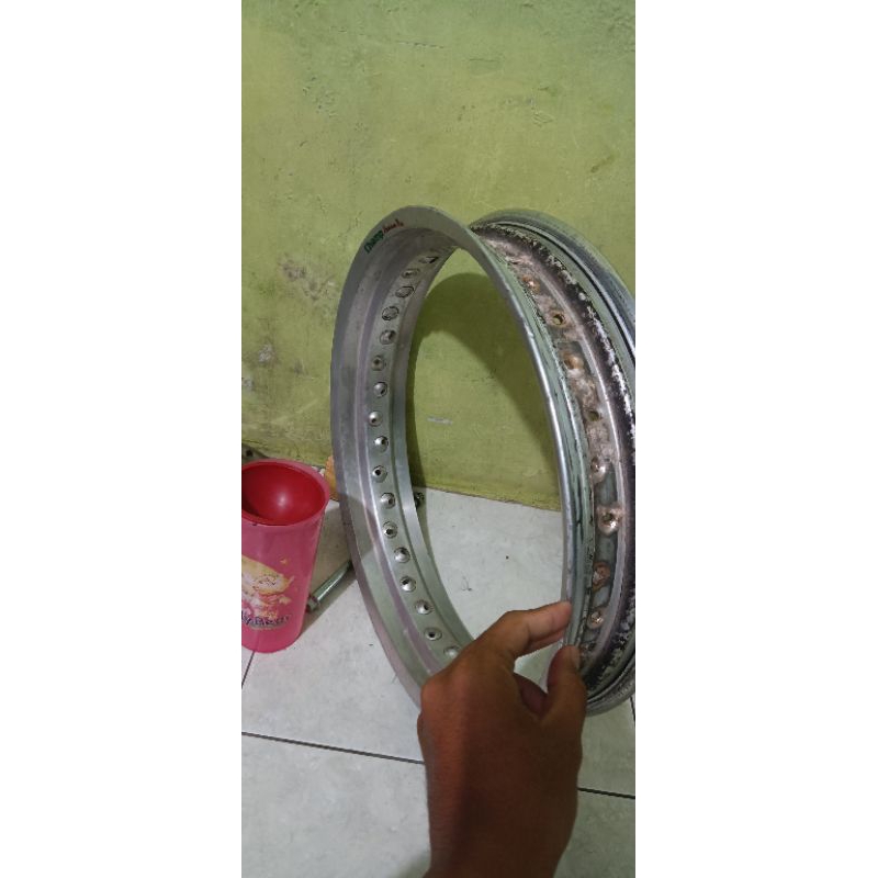 velg champ Aloy ring 17 ukuran 250/300