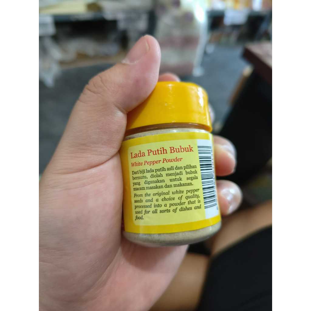 

Lada Putih Bubuk Koepoe Koepoe 38g / Koepoe Koepoe Lada Putih Bubuk 38gr / LADA PUTIH BUBUK (38gr)