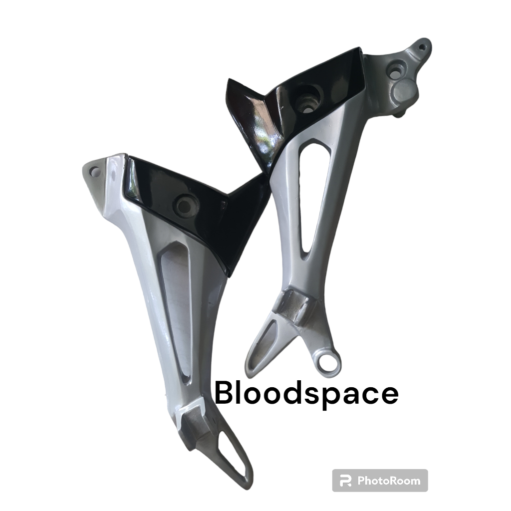 Postep Fotstep Supra X 125 Footstep Belakang Supra X 125 Dudukan Pinjakan Kaki Belakang Supra X 125 