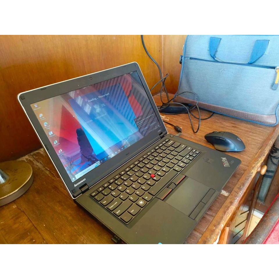 Laptop Lenovo Thinkpad E420 Core i3 RAM 4Gb Hdd 500 Gb-Laptop Murah Berkualitas-Laptop Second-Laptop